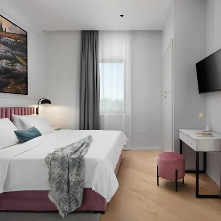 Valens Willa Radetići